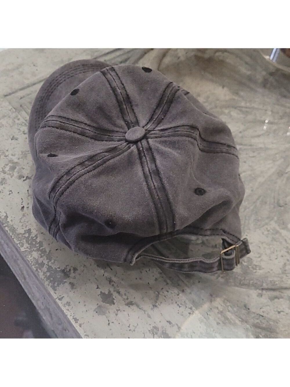 Gray baseball hat adjustable - Picture 3 of 4